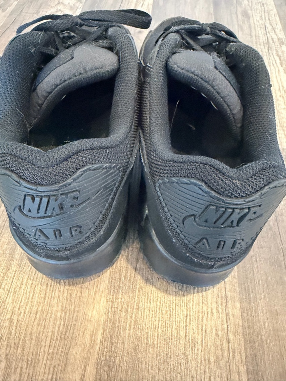Men's Nike Air Black Athletic Sneakers - Classic Casual Trainer Mens 11 - Picture 4 of 8
